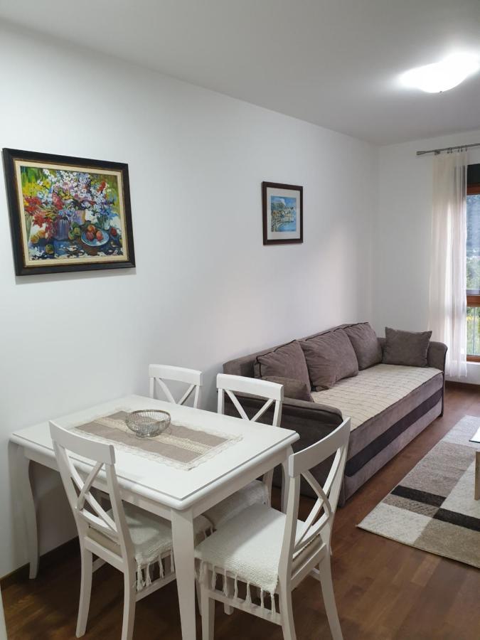 Apartment Marta 2 Kotor Luaran gambar