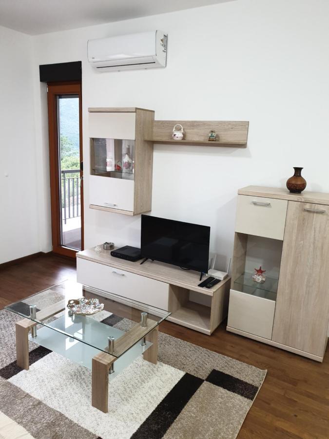 Apartment Marta 2 Kotor Luaran gambar