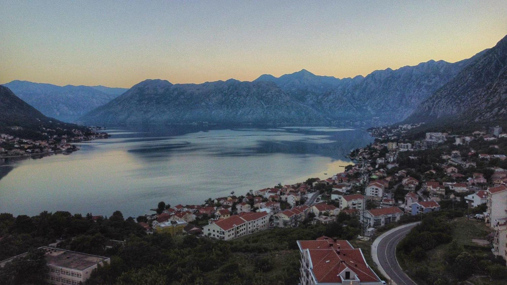 Apartment Marta 2 Kotor Luaran gambar